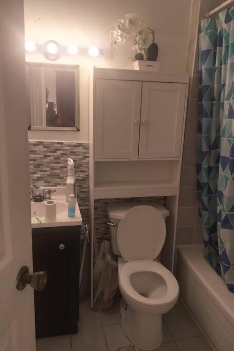 Awesome Cozy 1 Bedroom Coachhouse Τορόντο Εξωτερικό φωτογραφία