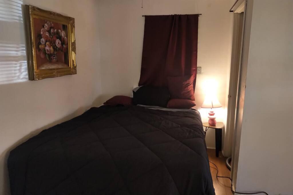 Awesome Cozy 1 Bedroom Coachhouse Τορόντο Εξωτερικό φωτογραφία